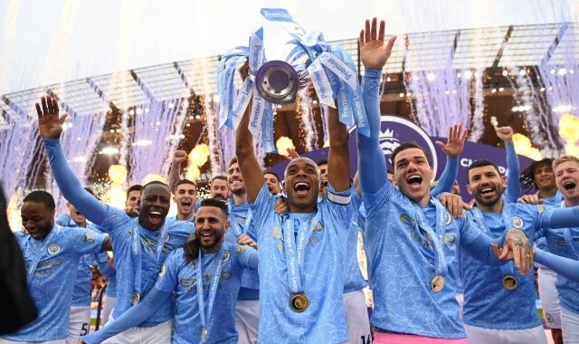 九游体育下载-夺冠曼城三军用命仍完胜 蓝月10年传奇用进球告别