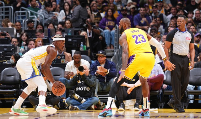 九游体育注册登录-体面人！字母哥提前表态预计缺席全明星 将机会让给其他人